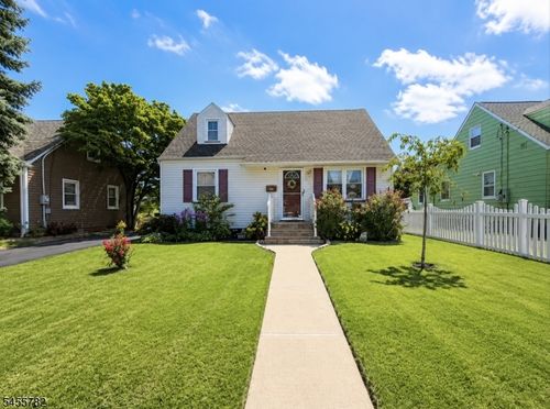 217 Bergen St, Woodbridge, NJ, 07095-1831 | Card Image