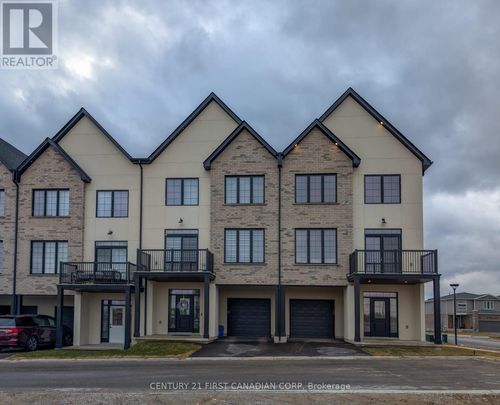 38-235 Kennington Way, London South (South W), ON, N6L0J7 | Card Image