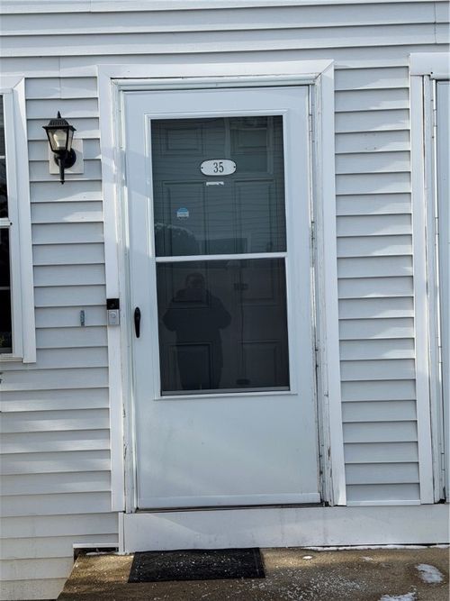 4d-29 Matson Ave, Providence, RI, 02909-5117 | Card Image