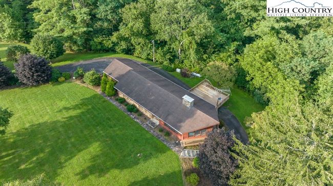 835 Ridge Rd, House other with 3 bedrooms, 3 bathrooms and null parking in Spruce Pine NC | Image 32