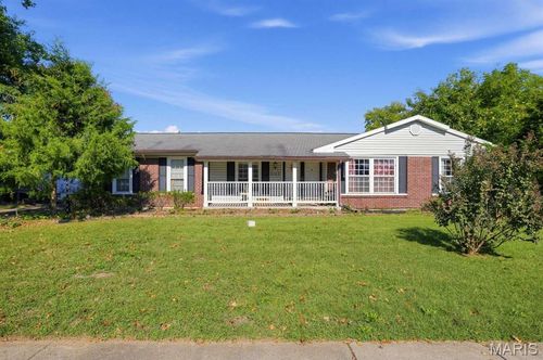 3102 Wintergreen Drive, Florissant, MO, 63033 | Card Image