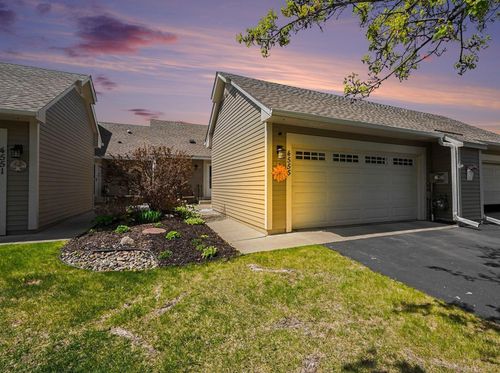 4555 Niagara Ln N, Plymouth, MN, 55446-2162 | Card Image