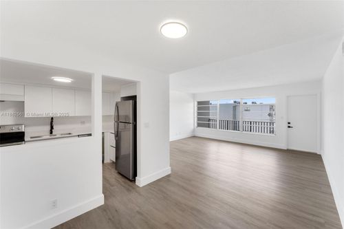 apt-303-1400 Ne 169th St, Miami, FL, 33162-2870 | Card Image