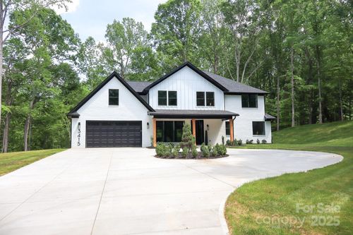 3415 Waxhaw Indian Trail Rd S, Waxhaw, NC, 28173-7787 | Card Image