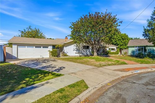 335 N London Pl, Anaheim, CA, 92806 | Card Image