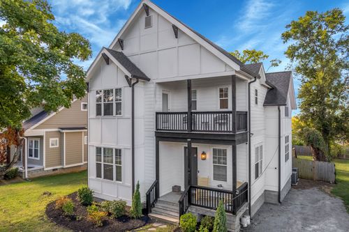 1617 21st Ave N, Nashville, TN, 37208-2338 | Card Image