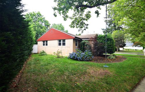 366 Peninsula Blvd, Lynbrook, NY, 11563-3110 | Card Image