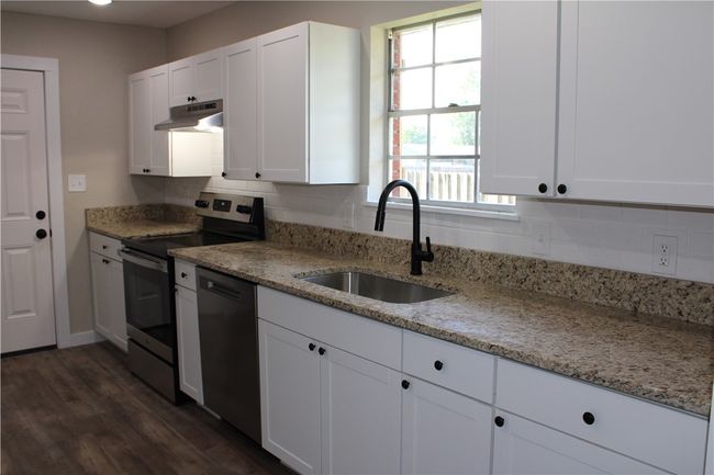 1104 Meadowcrest Dr, House other with 3 bedrooms, 3 bathrooms and null parking in Mountain Home AR | Image 5