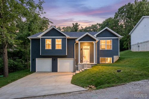 2942 Marathon Dr, De Soto, MO, 63020-4607 | Card Image