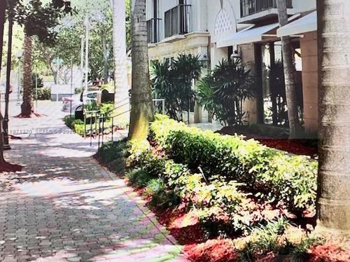 apt-120b-1900 Van Buren St, Hollywood, FL, 33020-5002 | Card Image