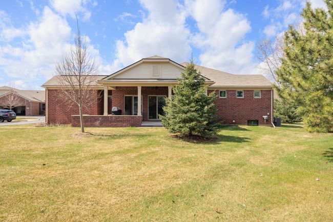 49969 Walter, Condo with 2 bedrooms, 4 bathrooms and null parking in Shelby Township MI | Image 34