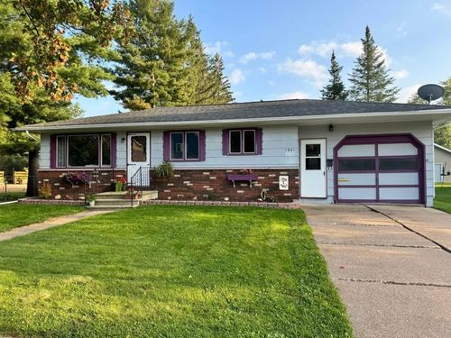 1041 3rd Ave, Antigo, WI, 54409-1402 | Card Image