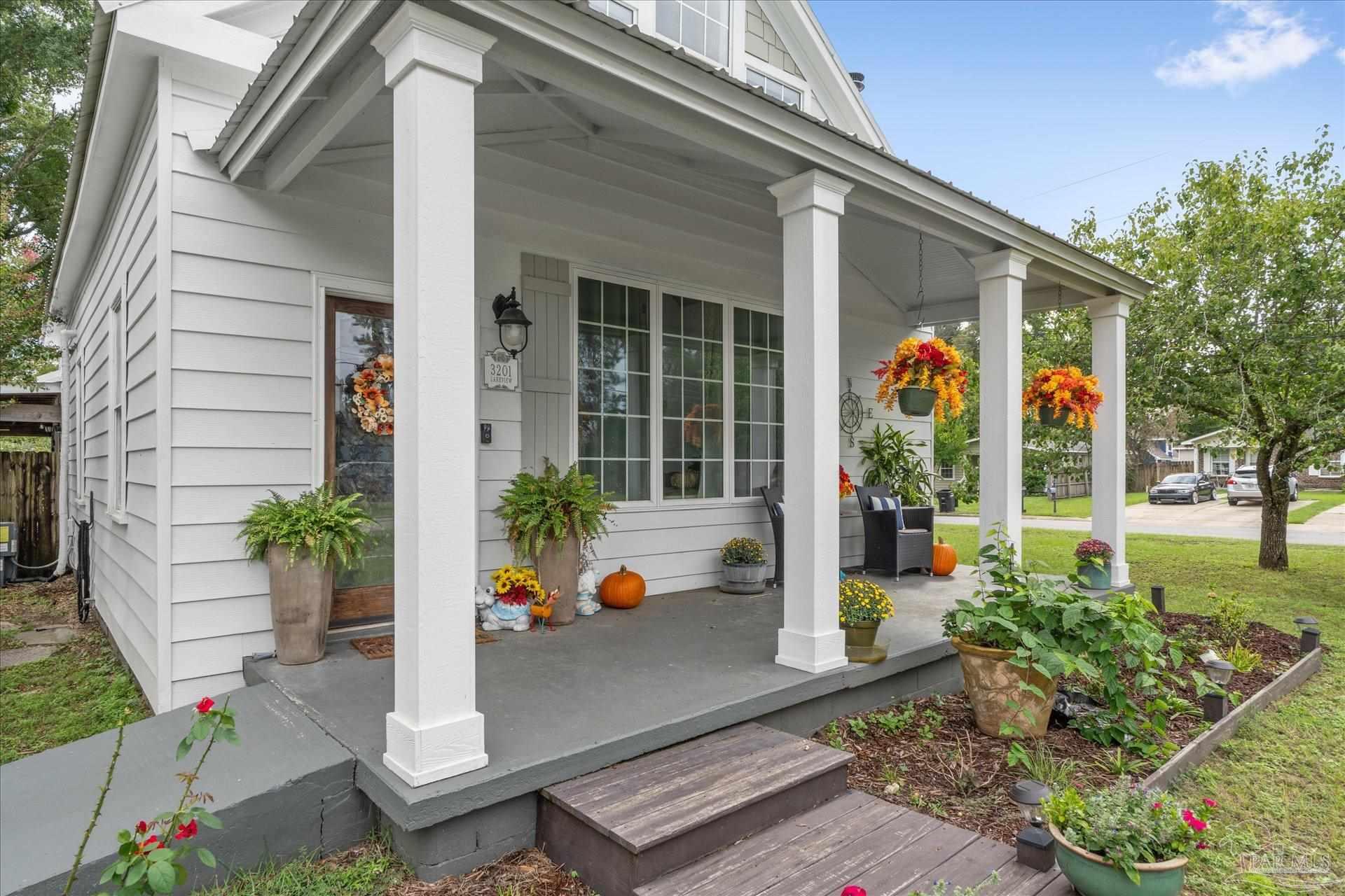Lakeview Ave, Pensacola, FL 32503