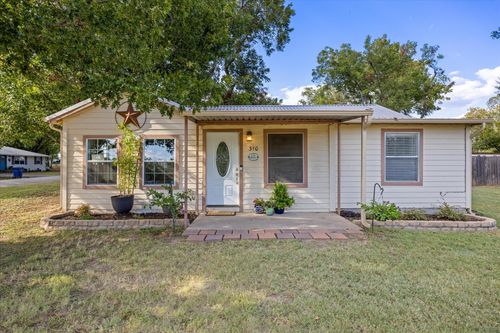 310 W 6th St, Tolar, TX, 76476-4012 | Card Image