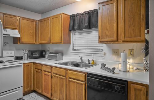 8678 Holly St, Frisco, TX, 75034-5644 | Card Image