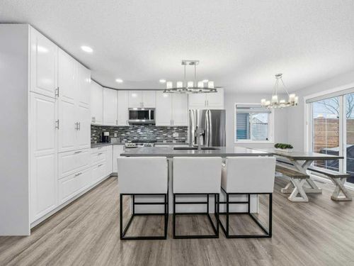 115 Canals Cir Sw, Airdrie, AB, T4B3E8 | Card Image