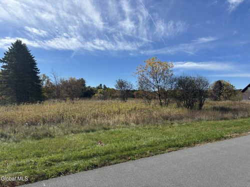 19 Youmans Rd, Slingerlands, NY, 12159-3433 | Card Image