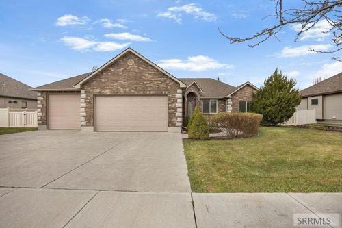 126 Stillwater Dr, Idaho Falls, ID, 83404-8296 | Card Image