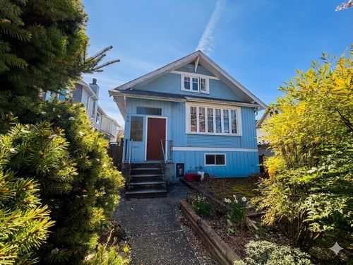 64 W 14th Avenue, Vancouver, BC, V5Y1W6 | Card Image