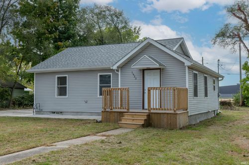 1923 Leininger Ave, Elkhart, IN, 46517-1327 | Card Image