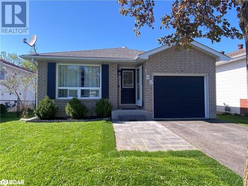 28 Courtney Cres, Orillia, ON, L3V7Y2 | Card Image