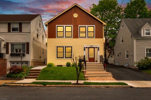 24 Overlook Ter, Maplewood, NJ, 07040-3615 | Card Image