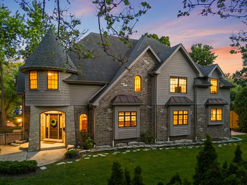 605 Thornwood Dr, Naperville, IL, 60540-6634 | Card Image