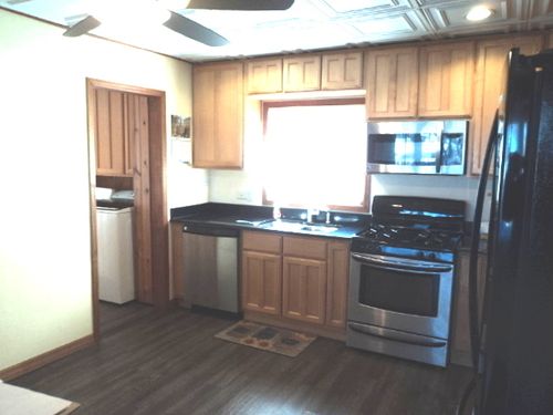 7711 W 82nd St, Bridgeview, IL, 60455-1636 | Card Image