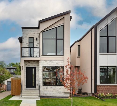 631 28 Ave Nw, Calgary, AB, T2M2L2 | Card Image
