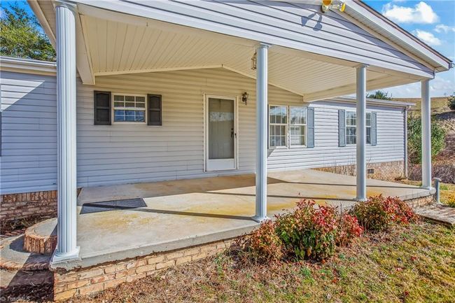 195 Old Barrett Rd, House other with 2 bedrooms, 2 bathrooms and null parking in Ennice NC | Image 17