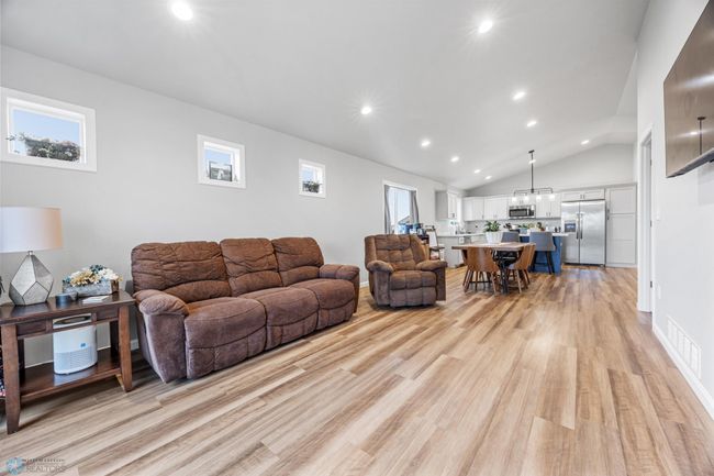 Living Room | Image 10