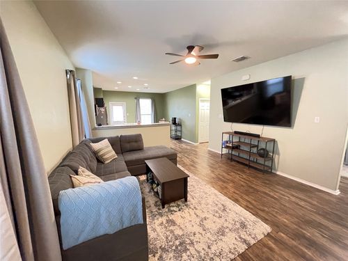 228 La Dera Dr, Liberty Hill, TX, 78642-2119 | Card Image