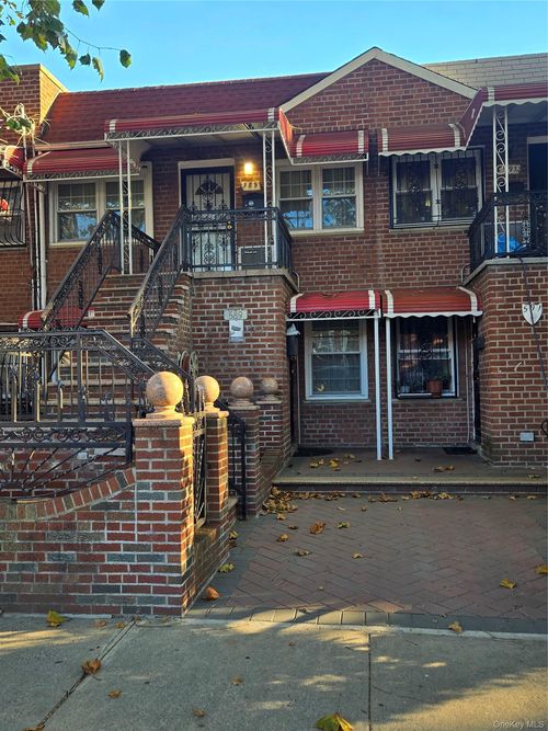 589 E 83rd Street, New York, NY, 11236 | Card Image