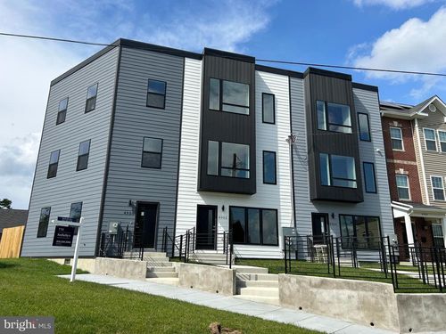 4902 D St Se, WASHINGTON, DC, 20019-6132 | Card Image