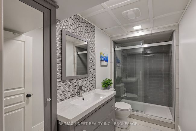 29 Cummings Rd, House other with 6 bedrooms, 5 bathrooms and 6 parking in Lyn ON | Image 16