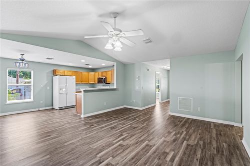 3225 3rd Pl, Vero Beach, FL, 32968-2067 | Card Image