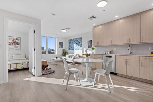 6d-1 Lenox Road, New York City, NY, 11226 | Card Image