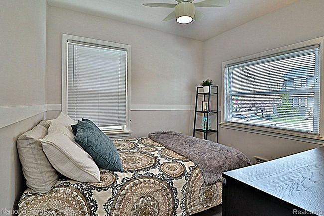 633 Leroy St, House other with 2 bedrooms, 1 bathrooms and null parking in Ferndale MI | Image 13