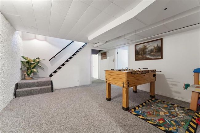 20 Lakeside Dr, House other with 5 bedrooms, 3 bathrooms and 6 parking in Grimsby ON | Image 28