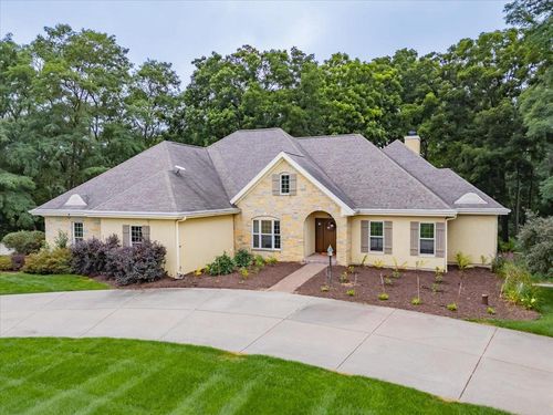 1741 Black Cherry Court, Verona, WI, 53593 | Card Image