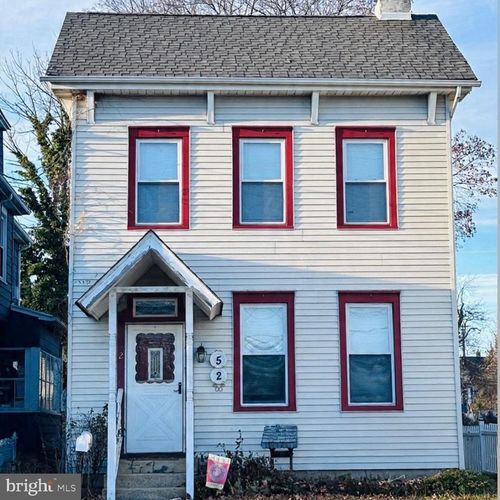 52 Green St, MORRISVILLE, PA, 19067-1256 | Card Image