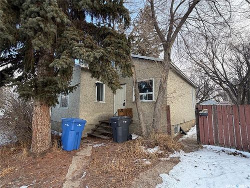 1272 105th Street, North Battleford, SK, S9A1T9 | Card Image