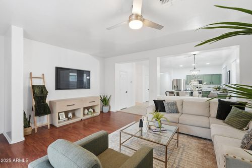 3316 W Saint Kateri Dr, Phoenix, AZ, 85041-5278 | Card Image