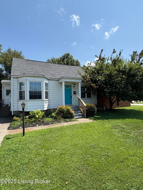 2623 Parklawn Dr, Louisville, KY, 40217-2315 | Card Image