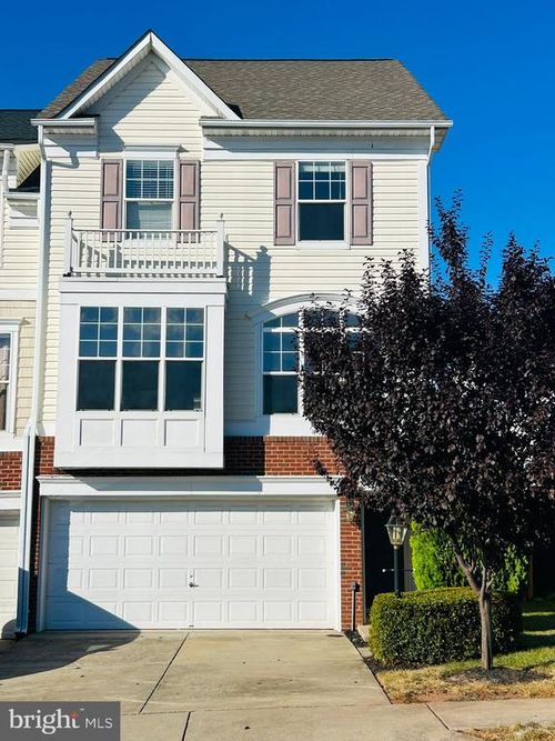 8112 Levity Pl, MANASSAS, VA, 20111-5227 | Card Image