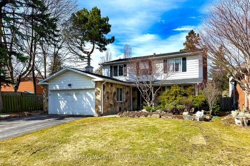 1924 Steepbank Cres, Mississauga, ON, L4X1T8 | Card Image
