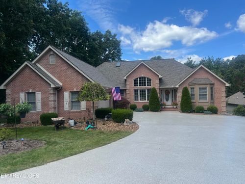 106 Mariners Dr, Crossville, TN, 38558-2713 | Card Image
