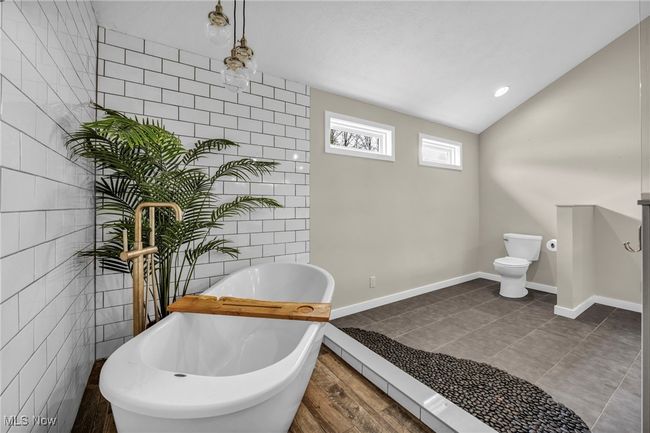 34300 Cooley Rd, House other with 3 bedrooms, 3 bathrooms and null parking in Columbia Station OH | Image 10