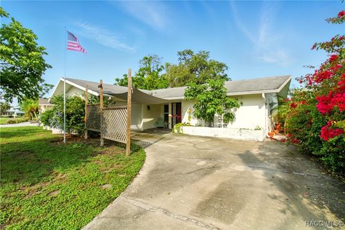 5728 Colonial Dr, NEW PORT RICHEY, FL, 34653-4303 | Card Image