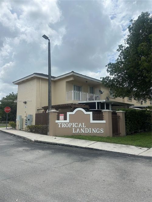 204-7380 Nw 174th Ter, Hialeah, FL, 33015-7285 | Card Image